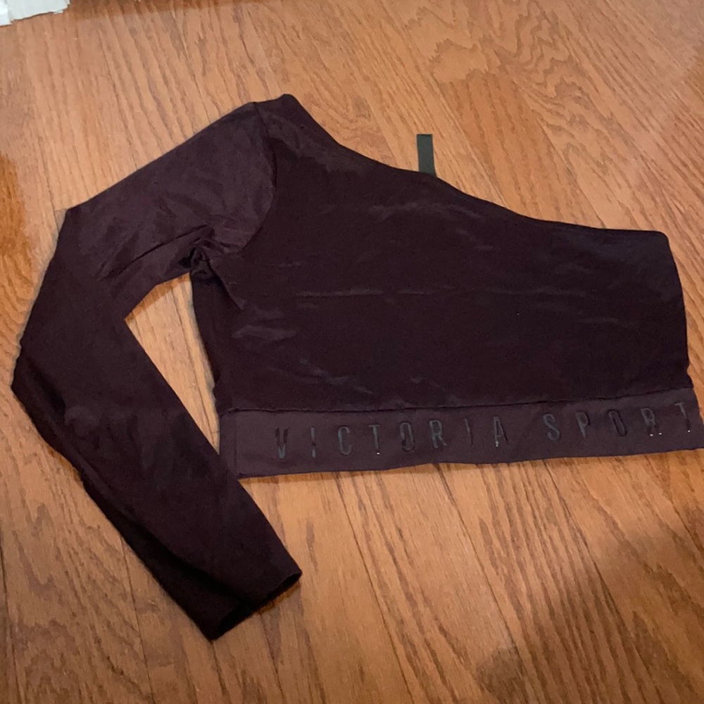 Victoria’s Secret crop 1 sleeved plum size medium